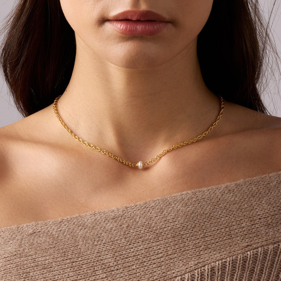 Basilia Necklace
